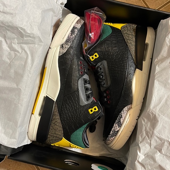 Jordan Other - NWT Air Jordan Retro 3 SE MENS size 8 WOMENS size 9.5